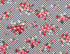 ENREJADO CON FLORES