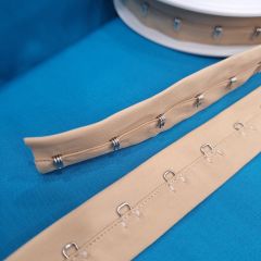 TROZO TIRA CORCHETERA NYLON BEIGE 65cm